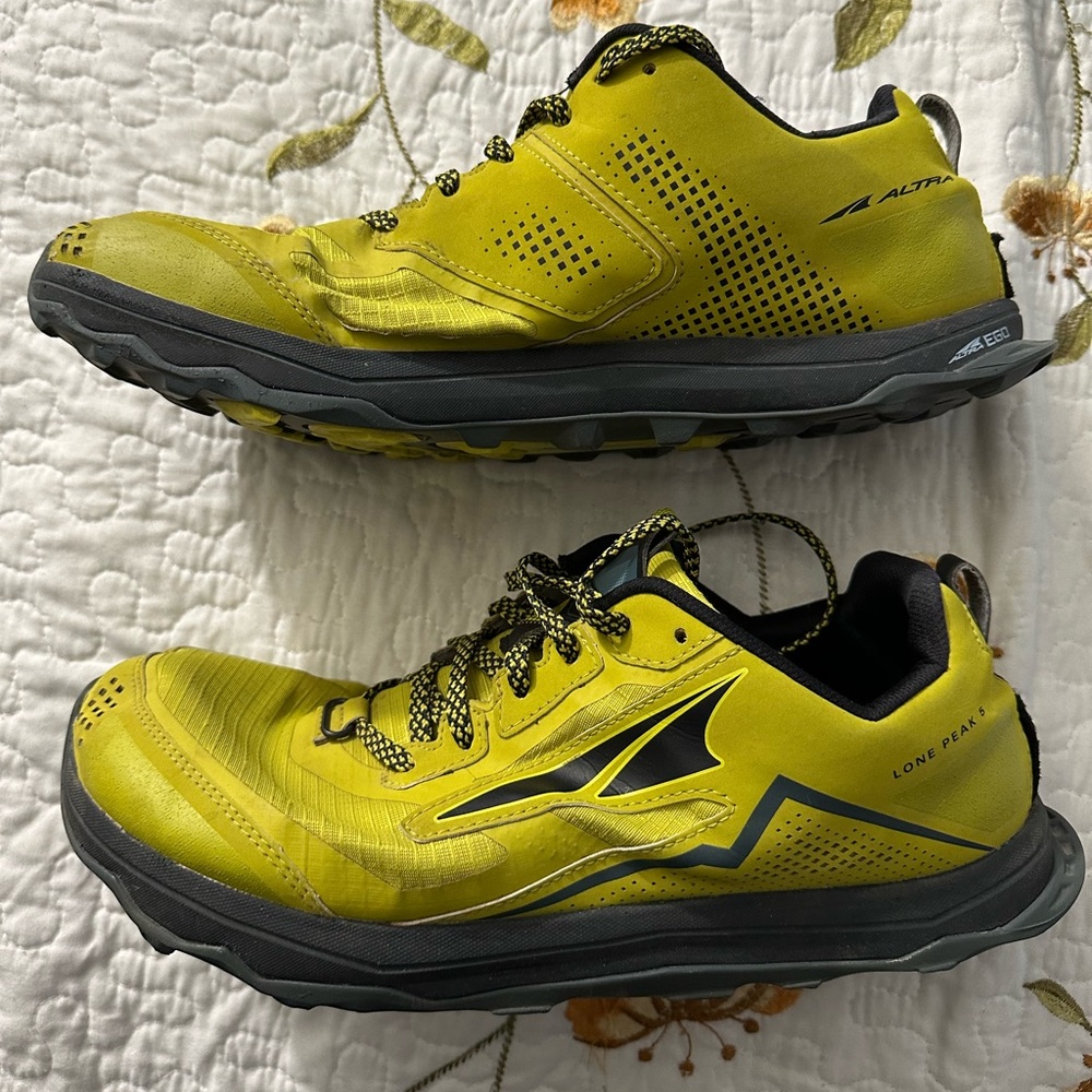 Altra Lone Peak 5 Running Shoes